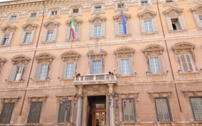 DEF: insufficienti cinque miliardi alle imprese